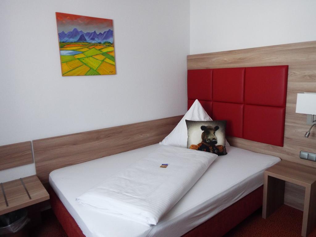 Hotel Isartaler Hof Wolfratshausen Bilik gambar